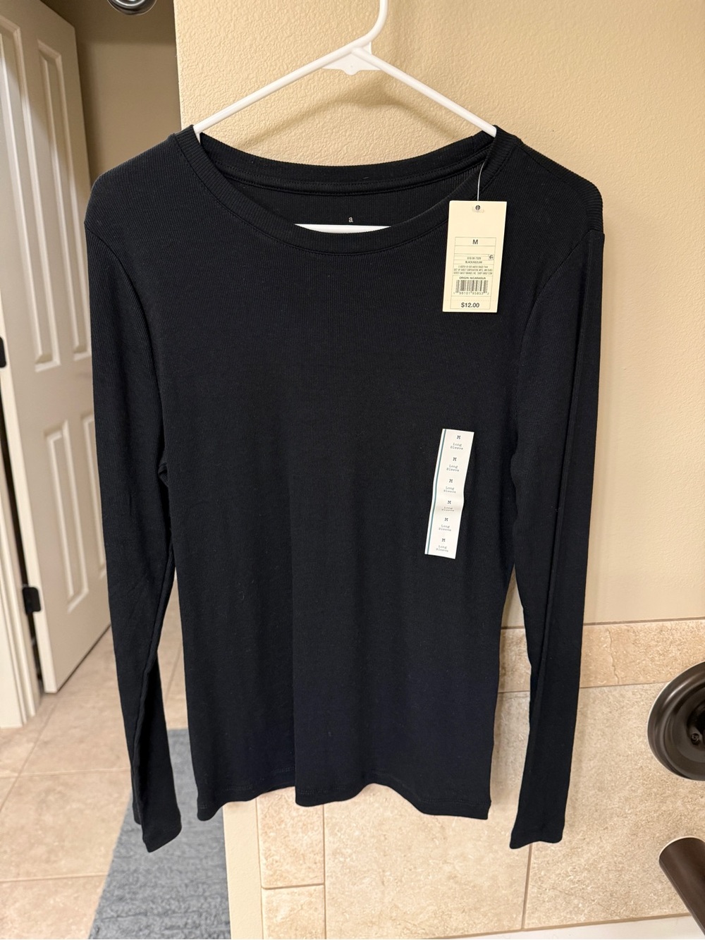 a new day Black Long Sleeve Crewneck Top